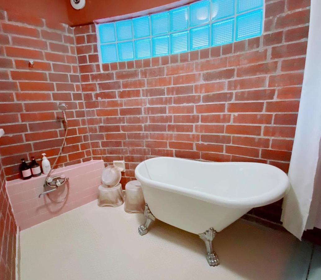 Cats,Piano & Starry Sky Resort Garden -Starry Forest Cottage Okinawa- Onna Eksteriør bilde